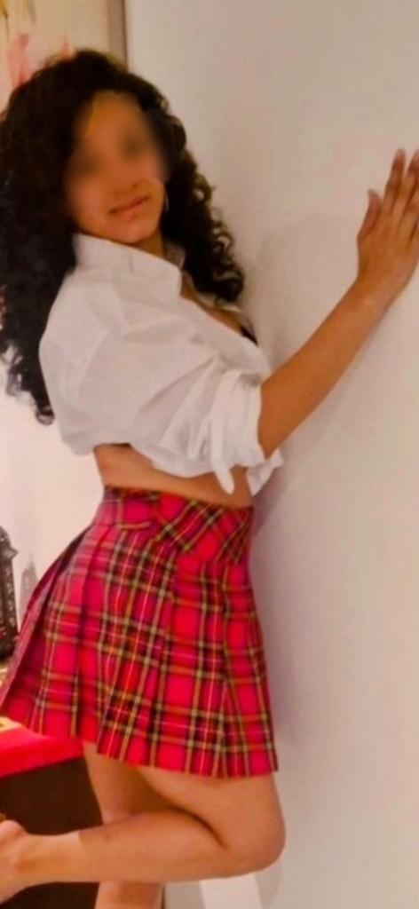 Chica busca chico en Barcelona: Chica busca chico