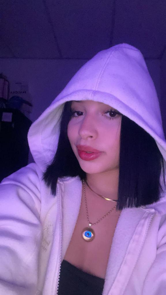 Chica busca chico en Cádiz: 