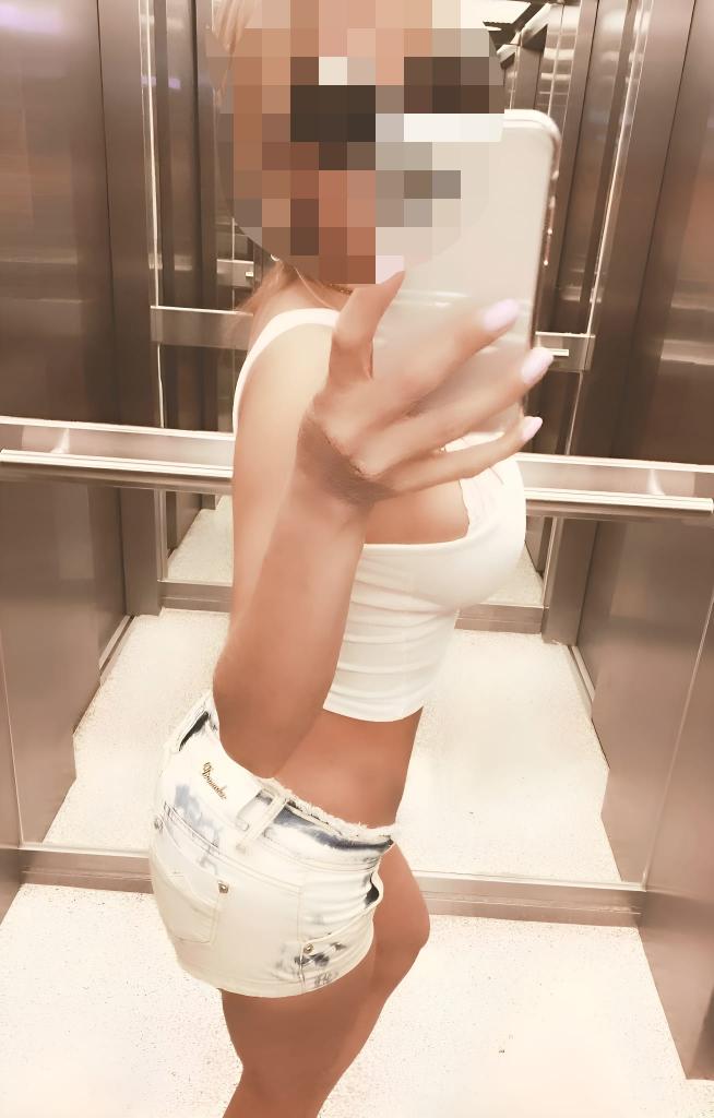 Chica busca chico en Tenerife: 