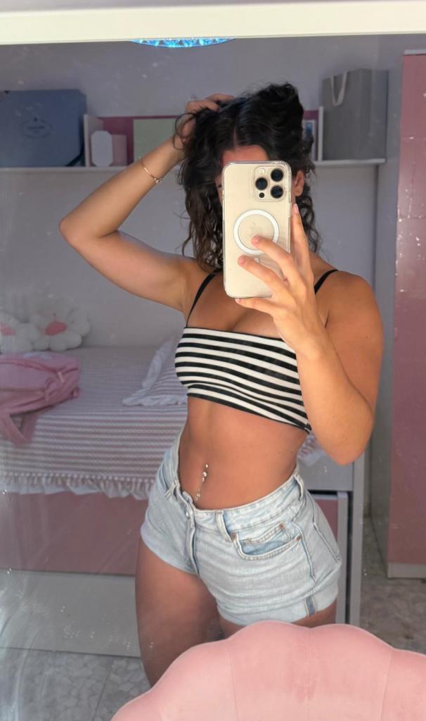 Chica busca chico en Granada: 