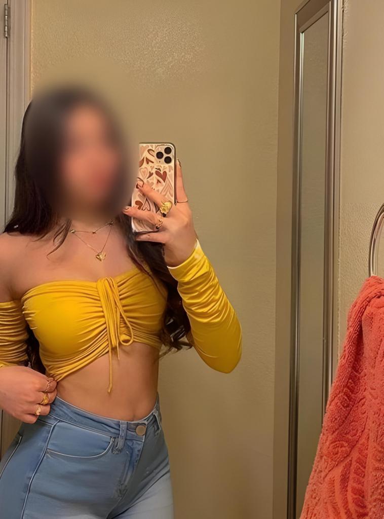 611240251: Chica busca chico en Barcelona