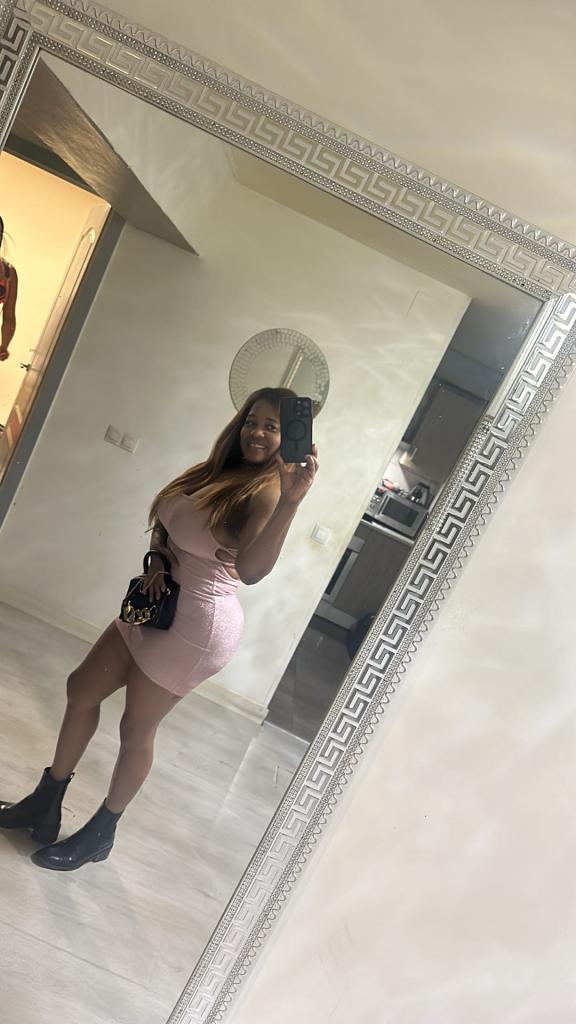 642866224: Chica busca chico en Navarra