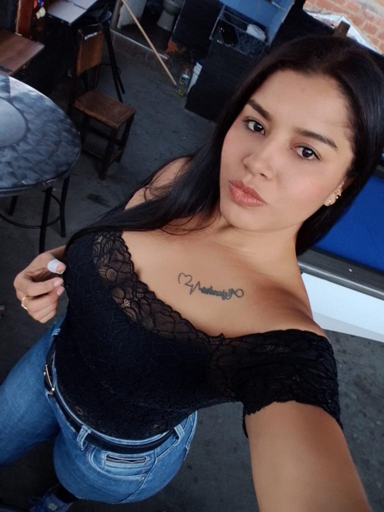 653574795: Chica busca chico en Guipúzcoa