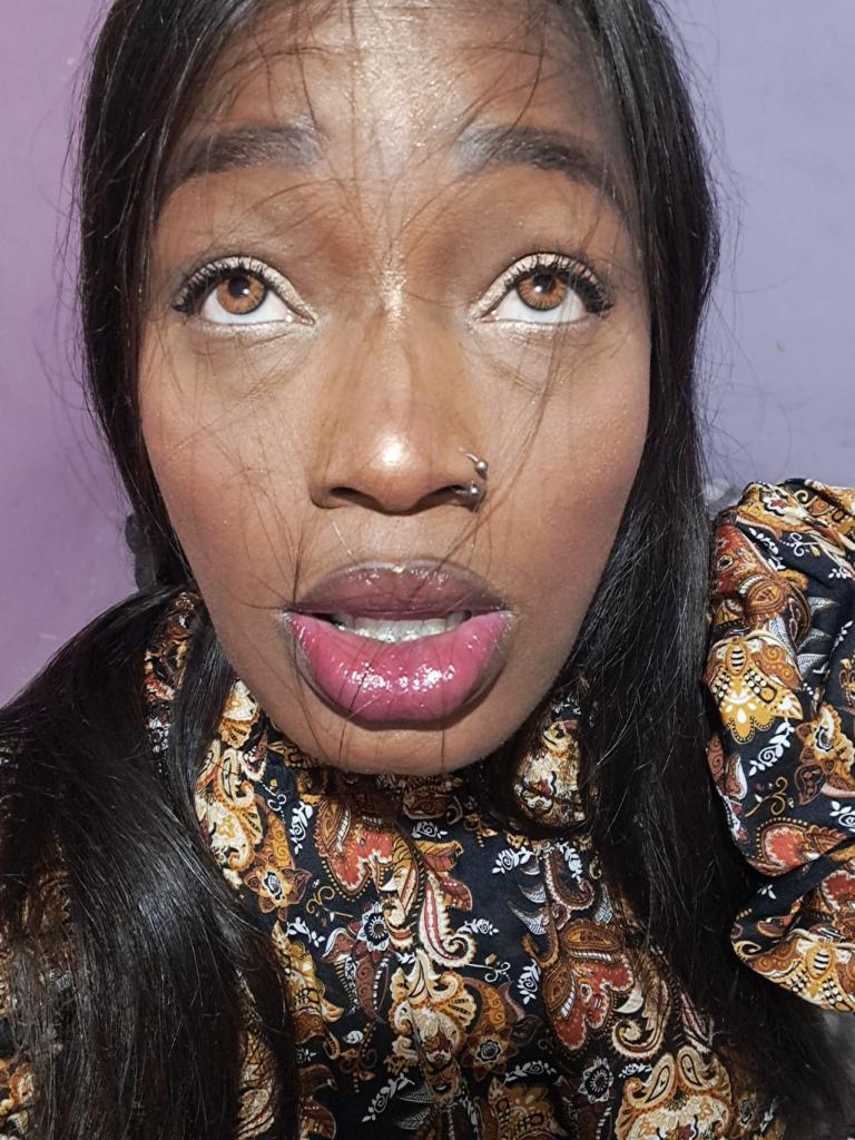 Chica busca chico en Sevilla: Chica busca chico