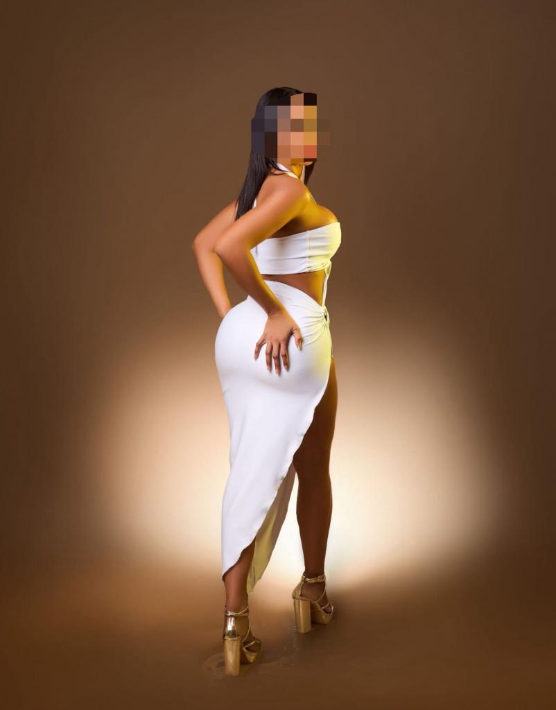 Chica busca chico en Tenerife: 