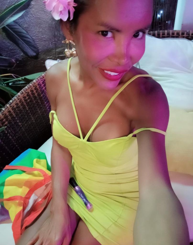 610622051: Chica busca chico en Barcelona