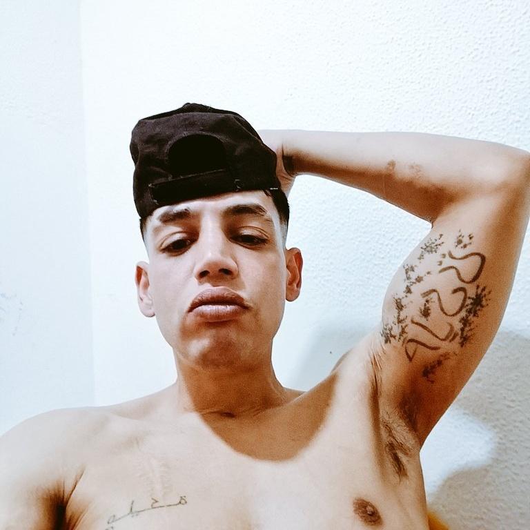 Chico busca chica en Málaga: 