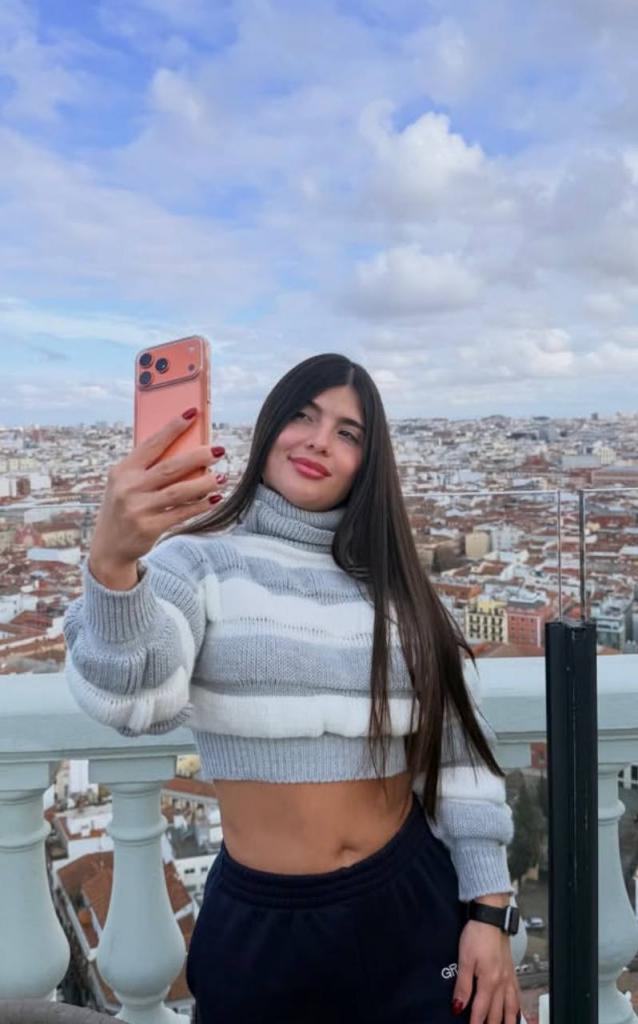 631214788: Chica busca chico en Orense