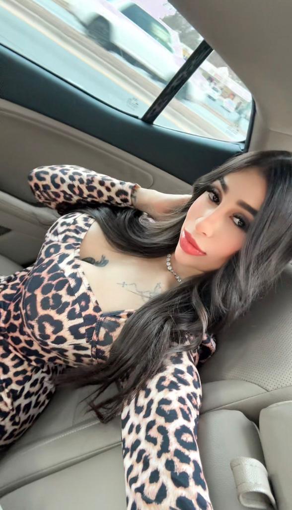 742016858: Chica busca chico en Asturias