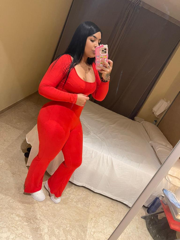 Chica busca chico en Sevilla: 