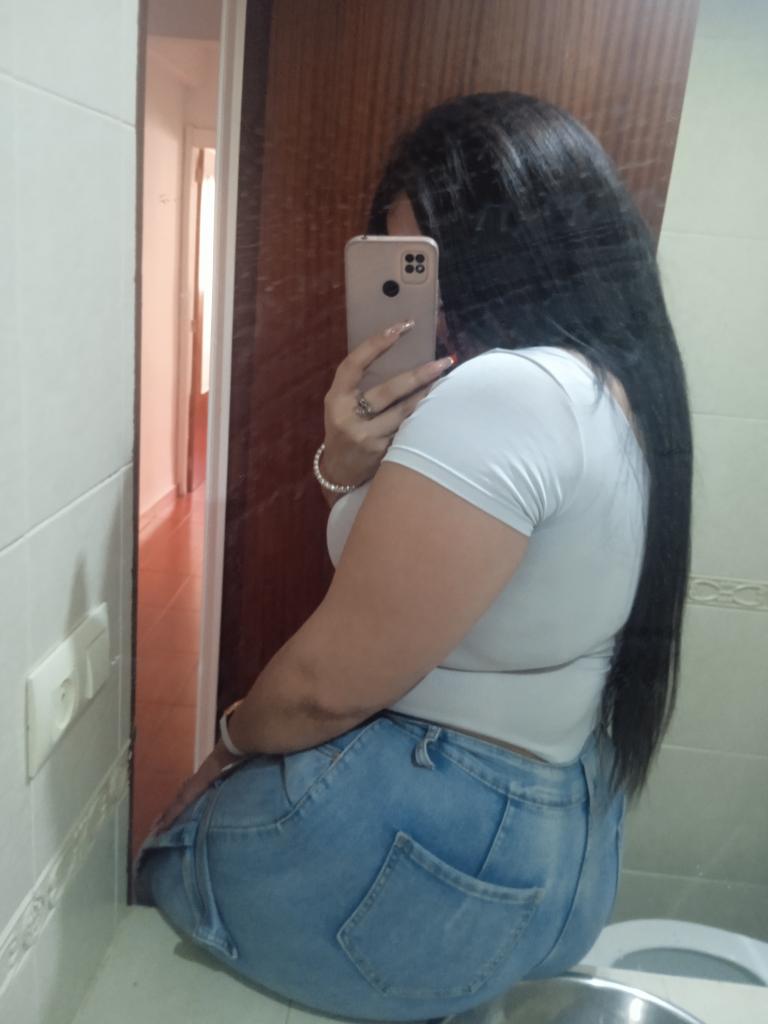 Chica busca chico en Granada: 