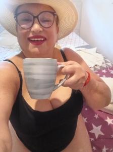 672988631: Chica busca chico en Alicante