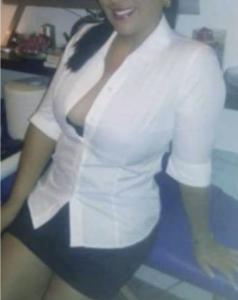 613161084: Chica busca chico en Sevilla