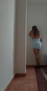695725686: Chica busca chico en Murcia