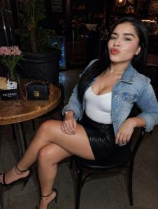 653574795: Chica busca chico en Guipúzcoa