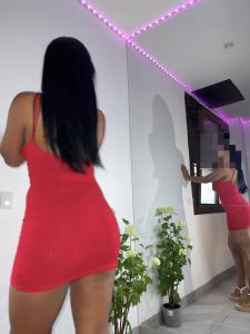 742031766: Chica busca chico en León