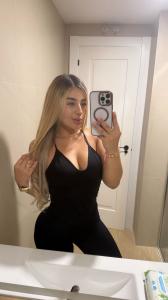 617042309: Chica busca chico en Ibiza