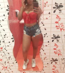 663169163: Chica busca chico en Granada