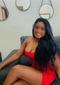 613737441: Chica busca chico en Albacete