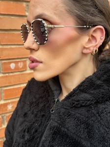 643688515: Chica busca chico en Madrid