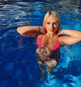 637716472: Chica busca chico en Pontevedra