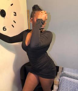 621325533: Chica busca chico en Madrid
