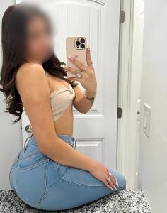 611240251: Chica busca chico en Barcelona