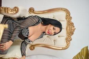 671523795: Transexual en León