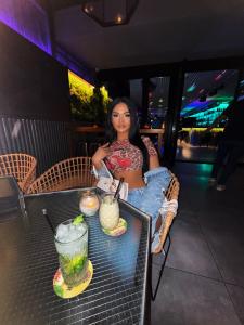 673888526: Transexual en Barcelona