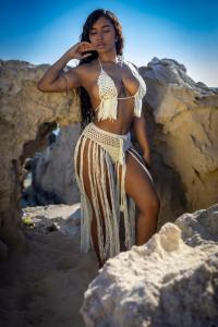 617824495: Chica busca chico en Ibiza