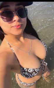 642892187: Chica busca chico en Cáceres