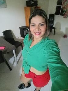 610443159: Chica busca chico en Menorca