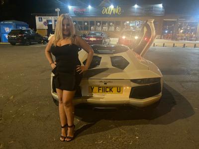 643342493: Chica busca chico en Sevilla