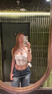 697323377: Chica busca chico en Granada