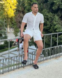 645655729: Chico busca chica en Madrid