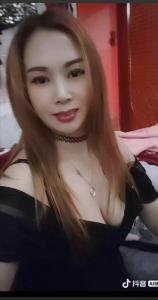 677809399: Chica busca chico en Granada