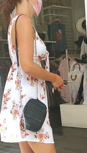 690811888: Chica busca chico en Cantabria