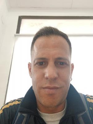 617982878: Chico busca chica en Valencia