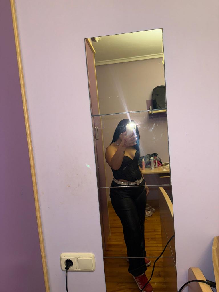 611204284: Chica busca chico en Alicante