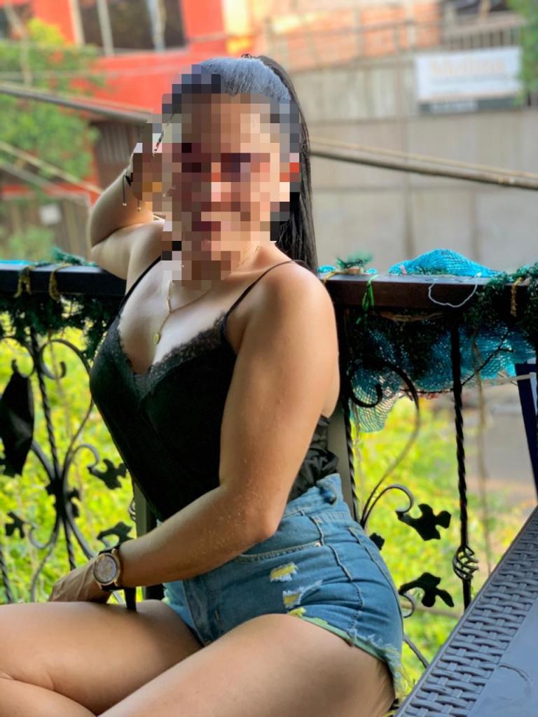 Chica busca chico en Cádiz: 