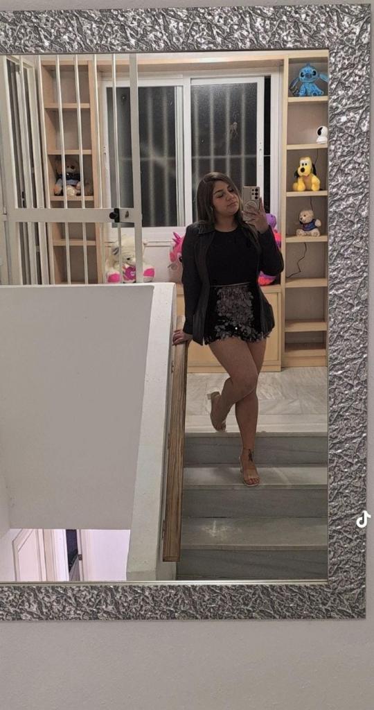 Chica busca chico en Granada: 