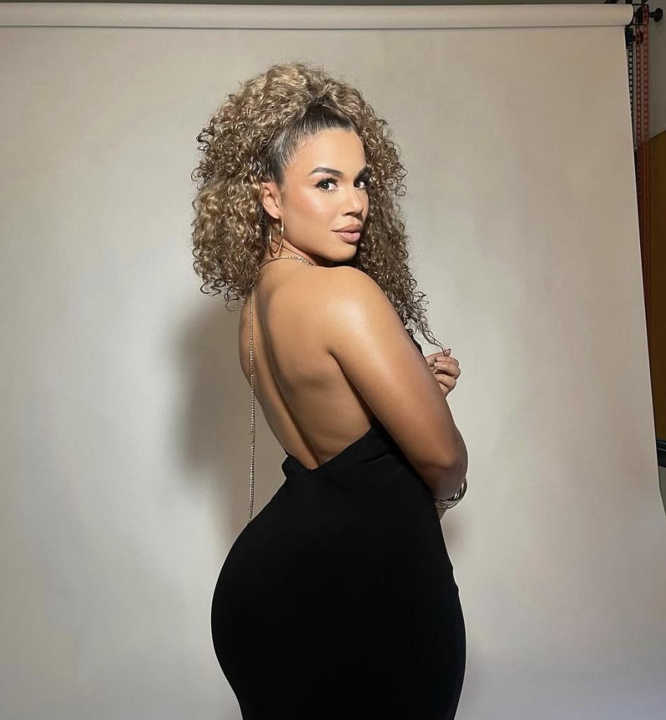 632270484: Chica busca chico en Granada