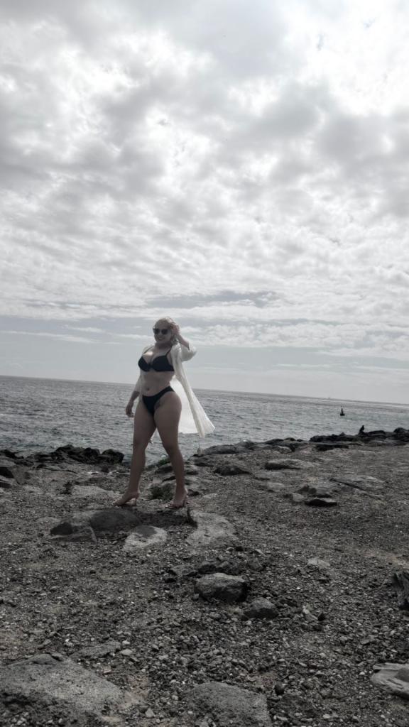 Chica busca chico en Tenerife: 