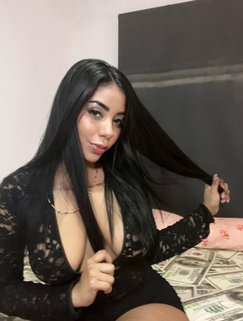 Chica busca chico en Almería: 