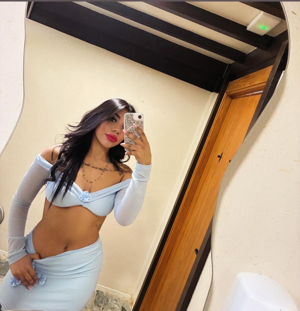 Chica busca chico en Almería: 