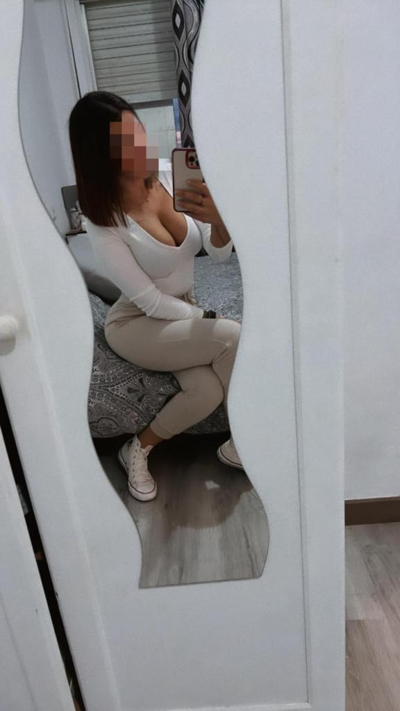 Chica busca chico en Murcia: 