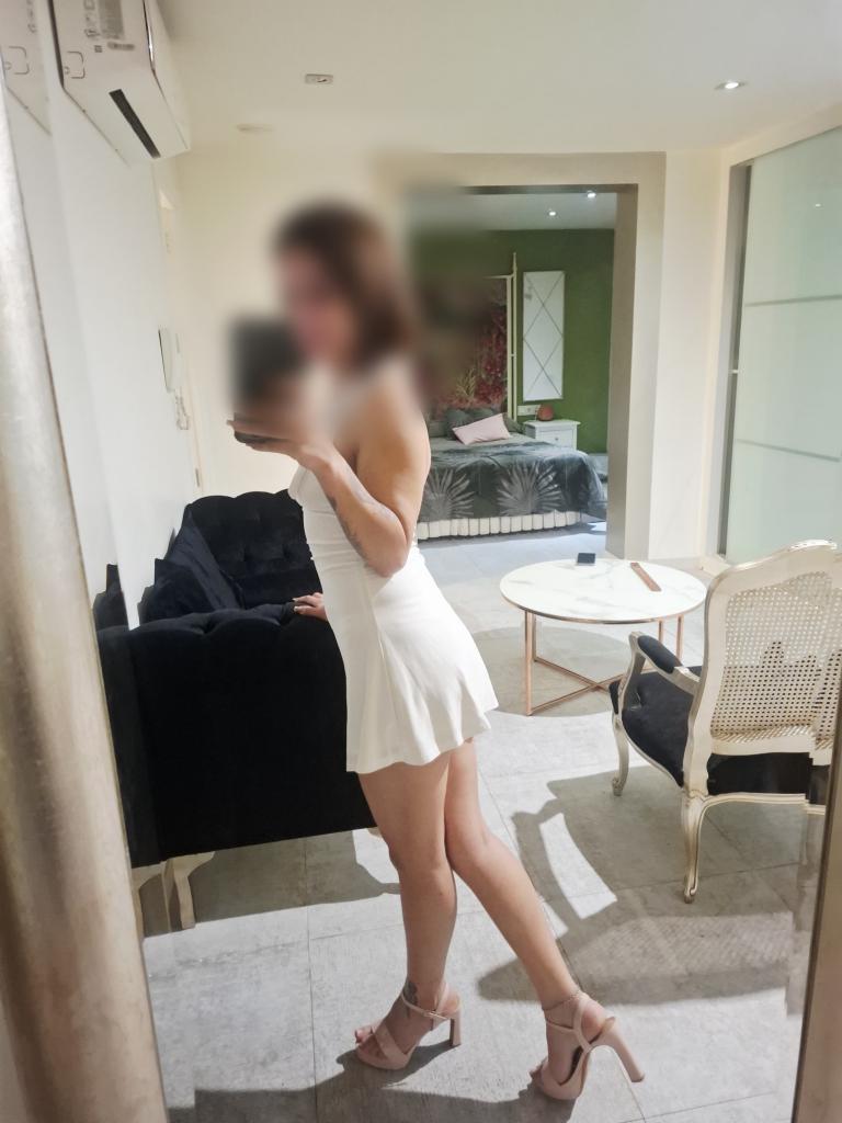 Chica busca chico en Granada: 