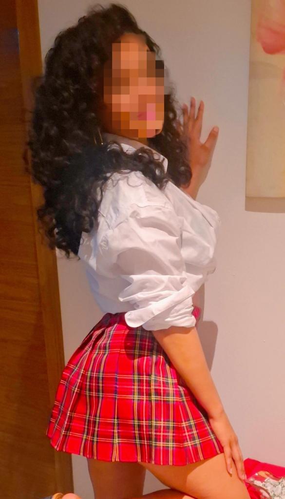 Chica busca chico en Barcelona: Chica busca chico