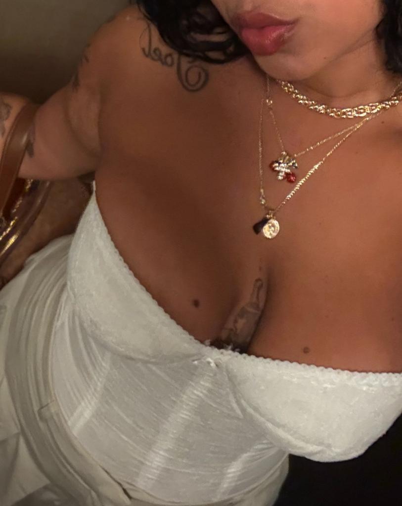 614938310: Chica busca chico en La Coruña