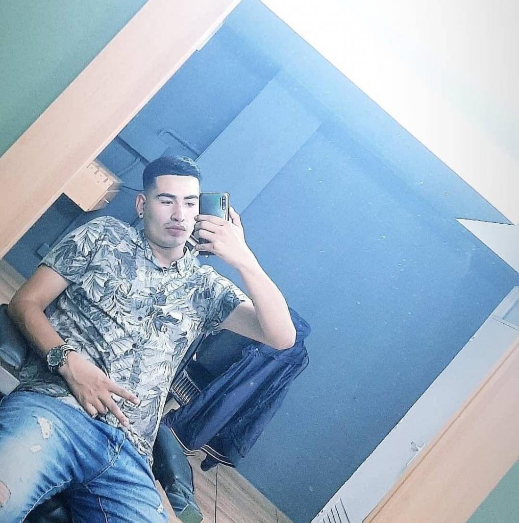 600204704: Chico busca chica en Madrid